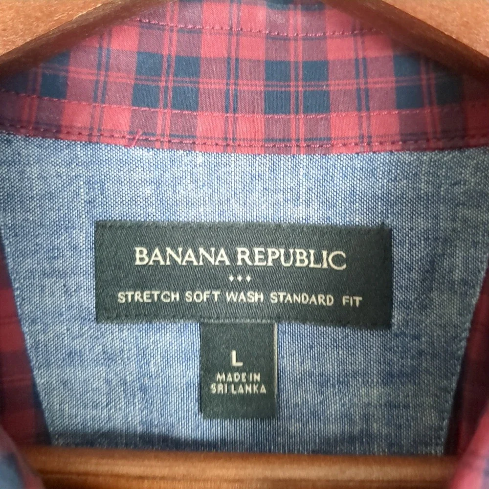 Banana Republic Mens Large Red Navy Plaid Stretch Soft Wash Standard Fit Shirt